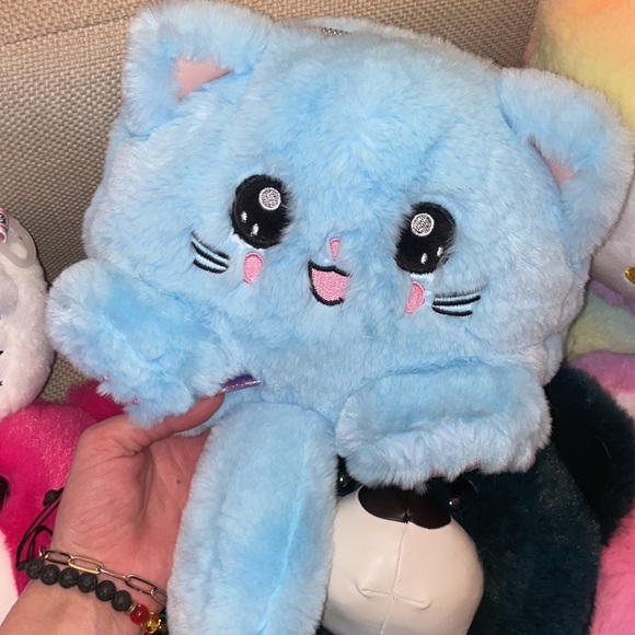 Fluffy cat purses 👛 - Picture 9 of 16